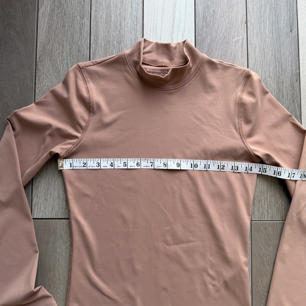 Abercrombie & Fitch Dusty tan Long Sleeve Bodysuit - Picture 2 of 6